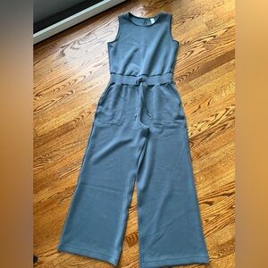 EUC Spanx Air Essentials Jumpsuit Medium Petite